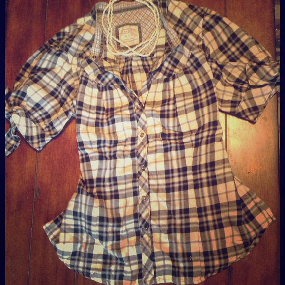 Flannel button up 😊💕NFG