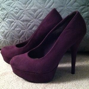 SOLD!!     Eggplant faux suede pumps
