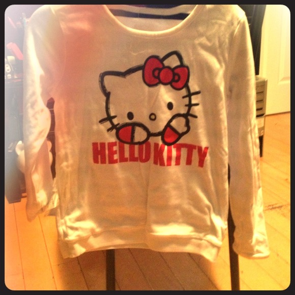 SOLD💵📦 Reversible Hello Kitty Sweater - Picture 1 of 2