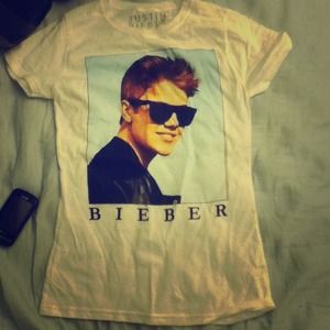 JUSTIN BIEBER (: