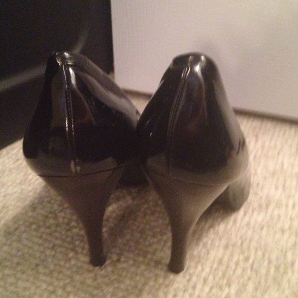 Steve Madden Black Pumps - Picture 3 of 3