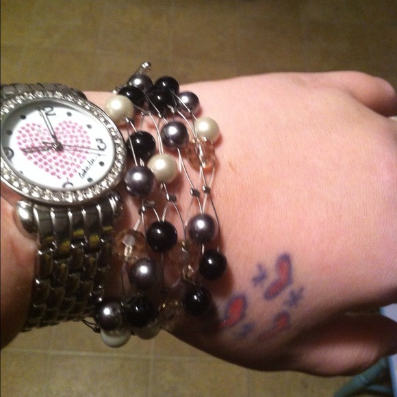 ✨PARTY SALEGenuine Crystal & Pearl Toggle Bracelet - Picture 3 of 4