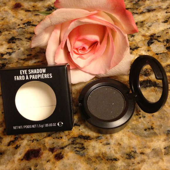 🚫❗SOLD❗🚫 MAC eyeshadow