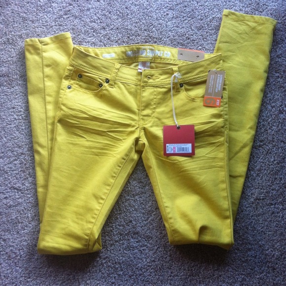 Yellow skinny color denim! - Picture 2 of 3