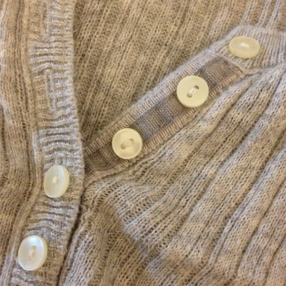 Grey Abercrombie Shirt - Picture 2 of 3