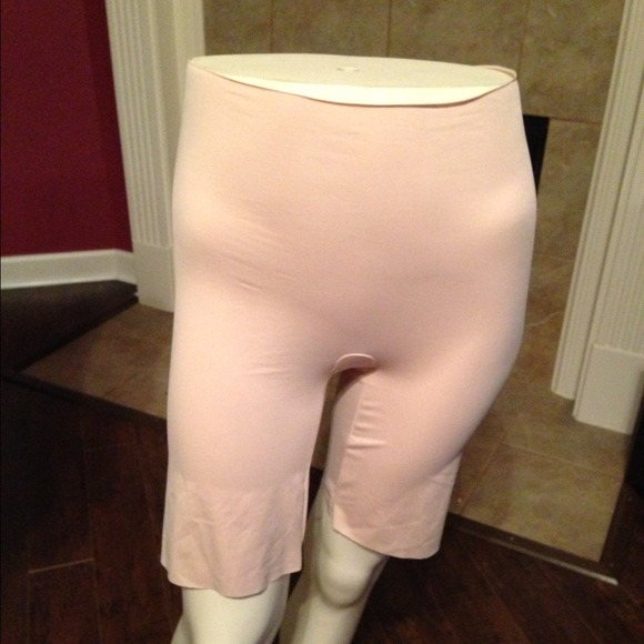 Wacoal iPant Shapewear - Picture 2 of 3