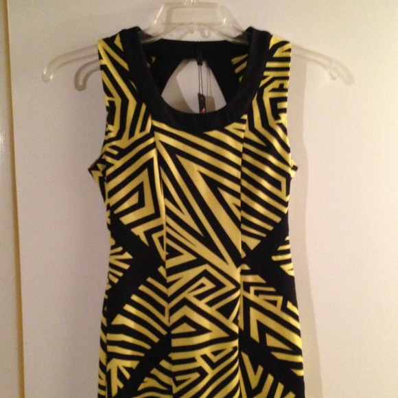 Kim Kardashion Dress - Picture 2 of 2