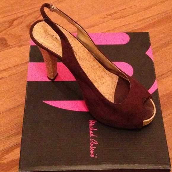 ******Sold*****Open toe sling back heels. - Picture 2 of 3