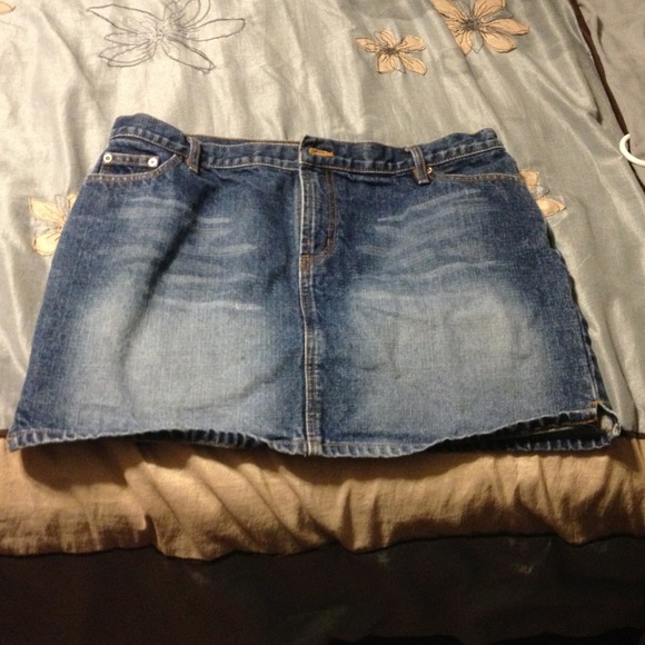 Denim skirt