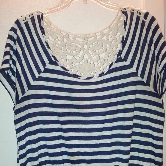 Maternity shirt can be worn as everyday!