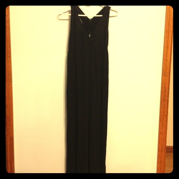 Black V neck, Cross back maxi dress