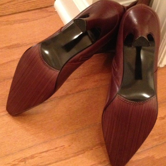 🚩SOLD 🚩Bundle with Red Flats - Picture 4 of 4