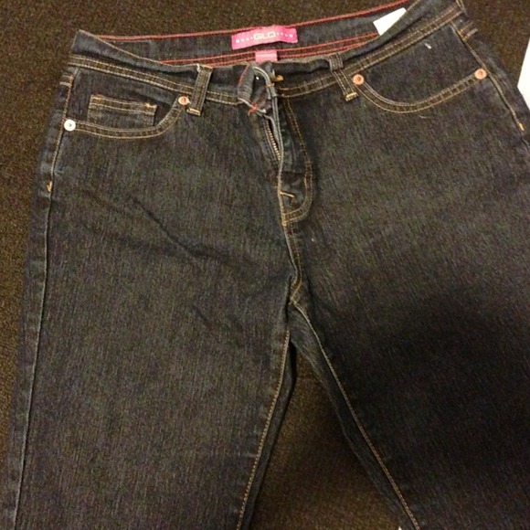 Dark wash denim - Picture 3 of 3
