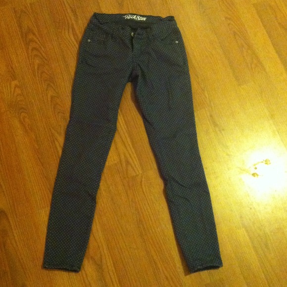 SOLD!!!!  Skinny jeans