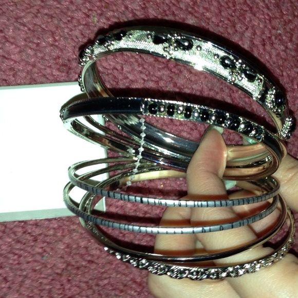 6 Bangle set