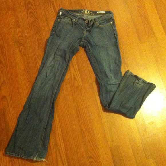 SOLD!!!!  It "sweetie" jeans
