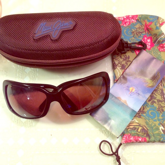 ❌❌SOLD❌❌Authentic Maui Jim sunny's