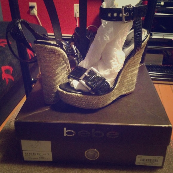 Bebe Black 5" Tracy sandals