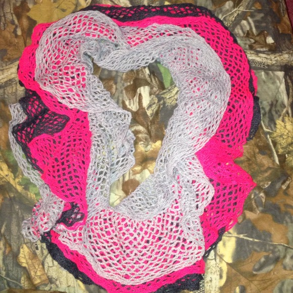Loop scarf