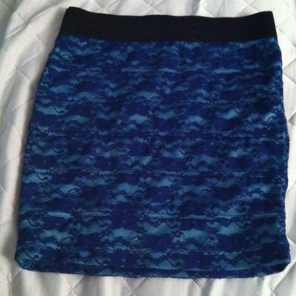 Floral lace blue pencil skirt