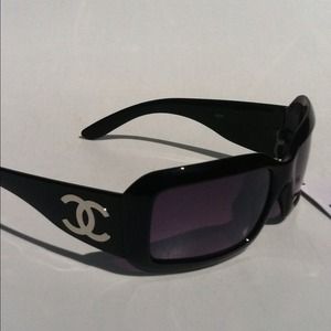 New chanel black sunglasses