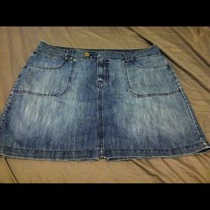 Bundle - denim skirt & pink wallet