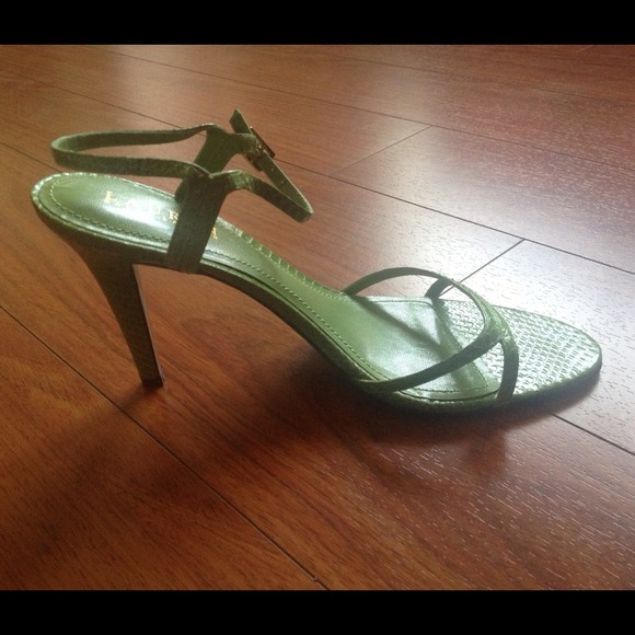 Ralph Lauren never worm - leather strap 4in heels