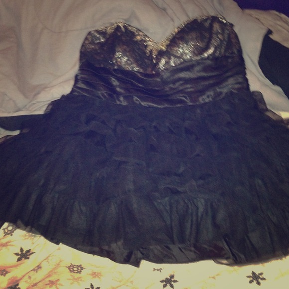 💕Sold💕Cute black dress. Size 3x.