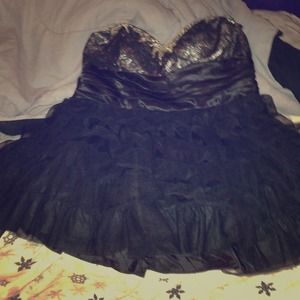 💕Sold💕Cute black dress. Size 3x.