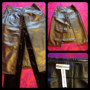 Très Chic Hermès Paris "Skirt/Wrap" Black Leather.