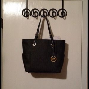 Listing for @yasmin97523