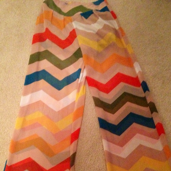 Wide legged Chevron Chiffon pants