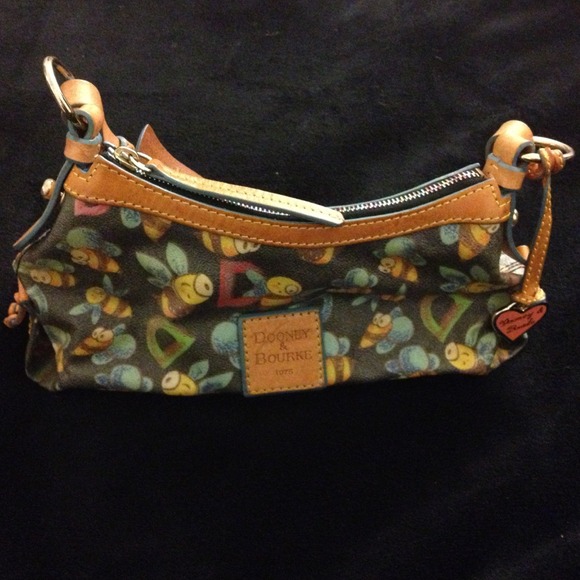 Cute bumble bee purse Dooney & Burke!!