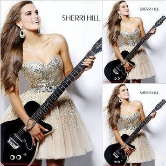 Sherri Hill strapless prom