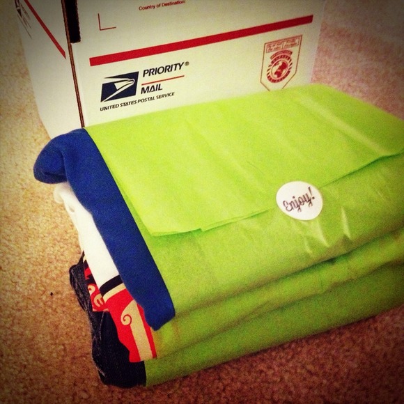📫 Shipping!