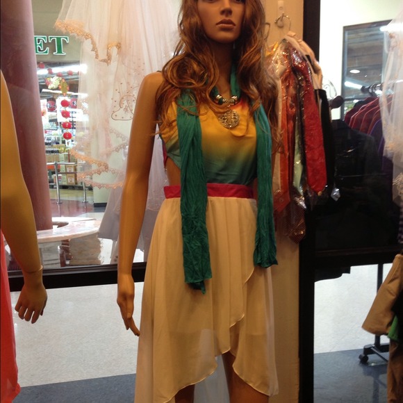 Spring dress - Picture 1 of 1