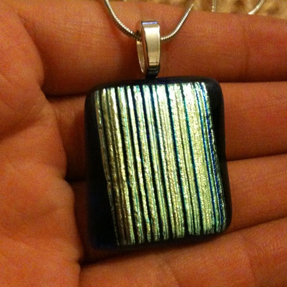 Hand Made Fused Glass Pendant - Picture 3 of 4