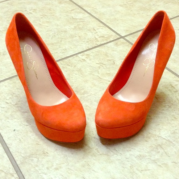 Jessica Simpson Waleo coral spiced color
