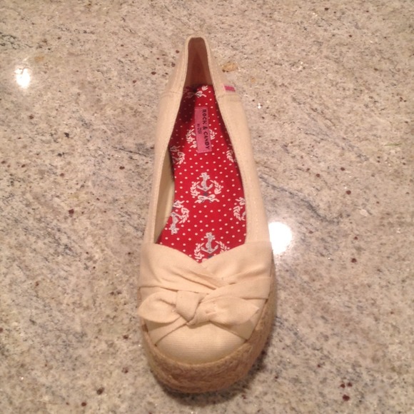 BUNDLED BNWOT🚨FINAL PRICE🚨Rock & Candy Flats - Picture 2 of 3