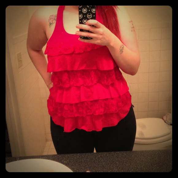 💢Sold💢Red Layer Lace Tank