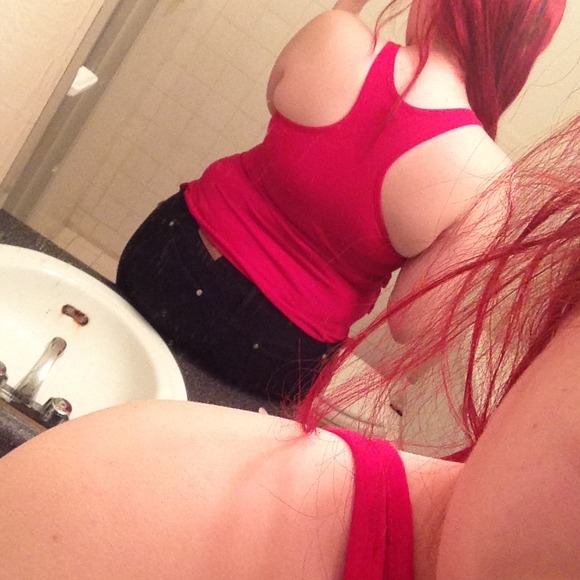 💢Sold💢Red Layer Lace Tank - Picture 2 of 4