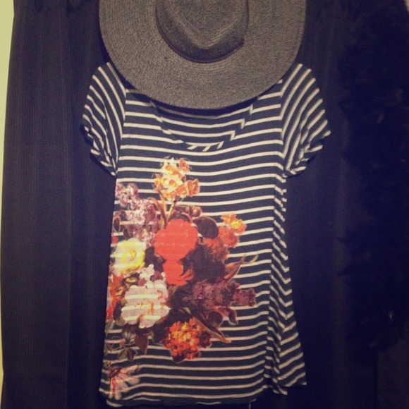 XXI Oversized Floral & Navy and White Stripe Top