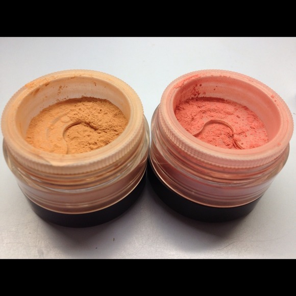 NEW in package BARE ESCENTUALS PACKAGE - Picture 4 of 4