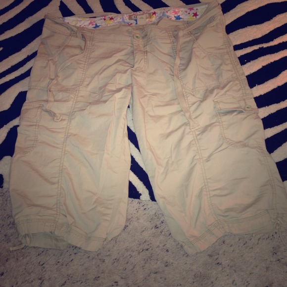 💄SOLD💄Size 17 khaki capris, Arizona jean