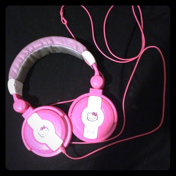 Hello Kitty Pink Headphones