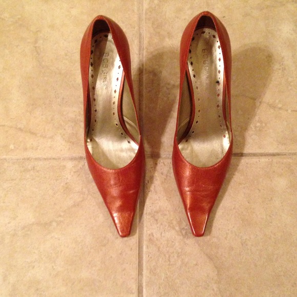 Reduced****Bcbgirls pumps copper size 9