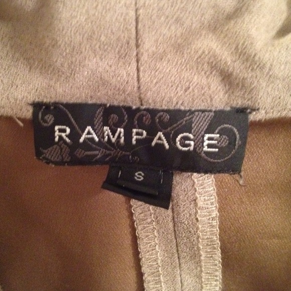 ❌❌SOLD in bundle Rampage jacket ❌❌ - Picture 3 of 4