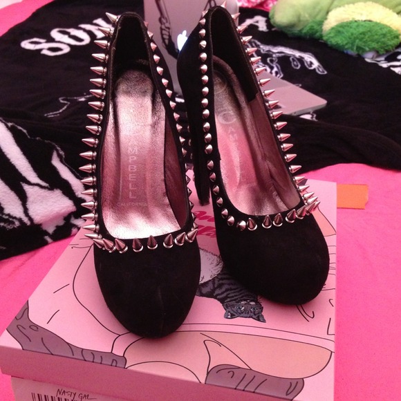 Jeffrey Campbell spike pumps - Picture 2 of 4