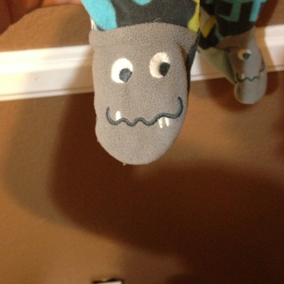Onsie Carter's - Picture 3 of 3
