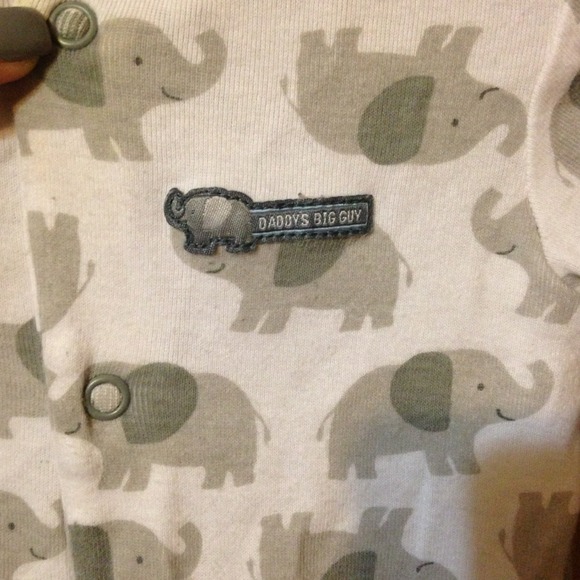 Onsie button up - Picture 4 of 4